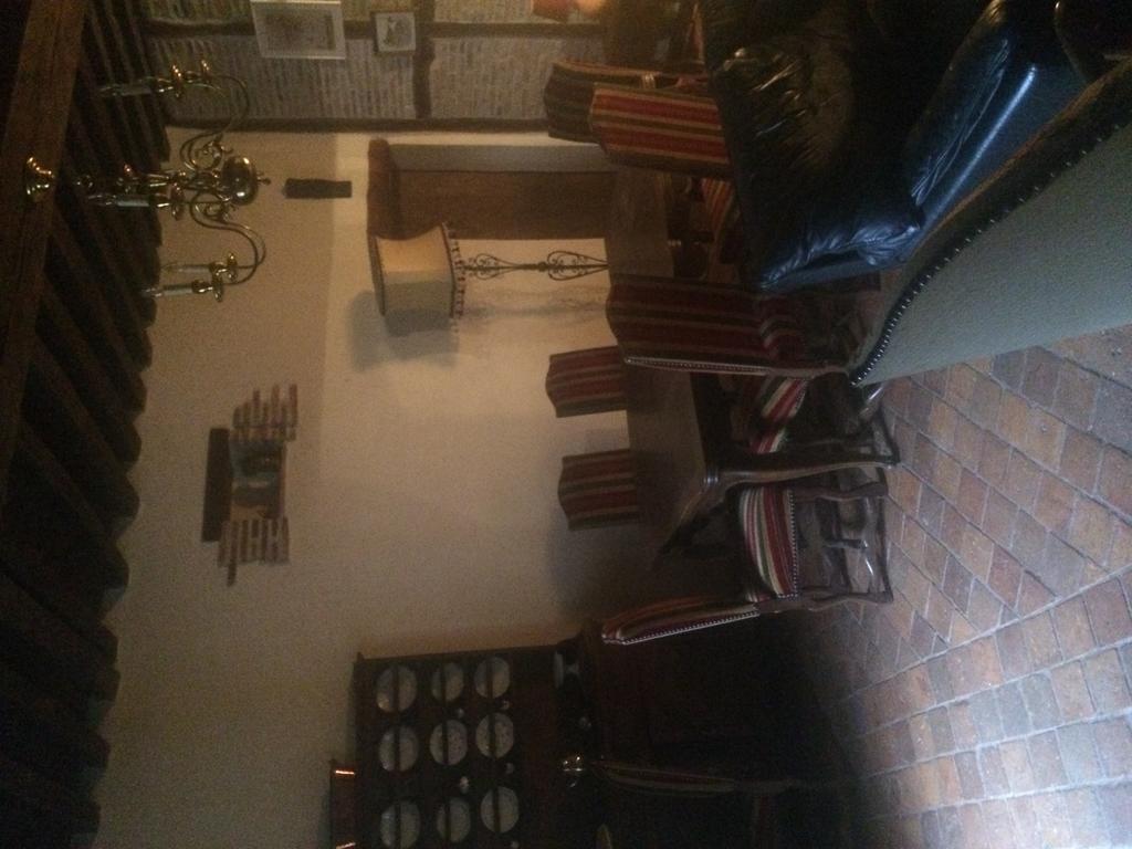 维拉尔庄园酒店 Villeneuve-sur-Allier 客房 照片