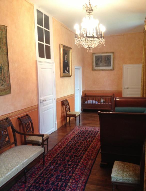 维拉尔庄园酒店 Villeneuve-sur-Allier 客房 照片